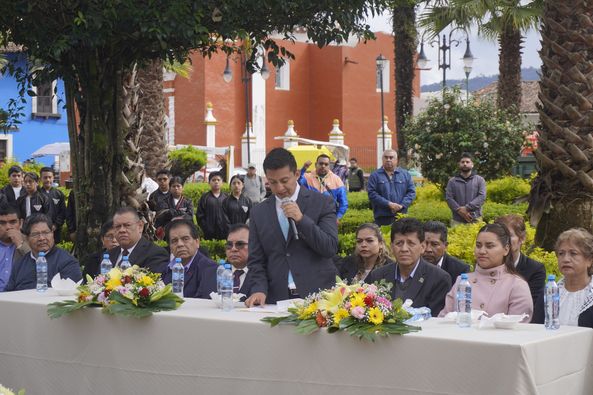 ¡Homenaje al Maestro Rafael Molina Betancourt!