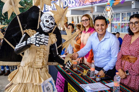 Concurso de Disfraces Celebrado con Éxito en la Telesecundaria “Benito Juárez”.