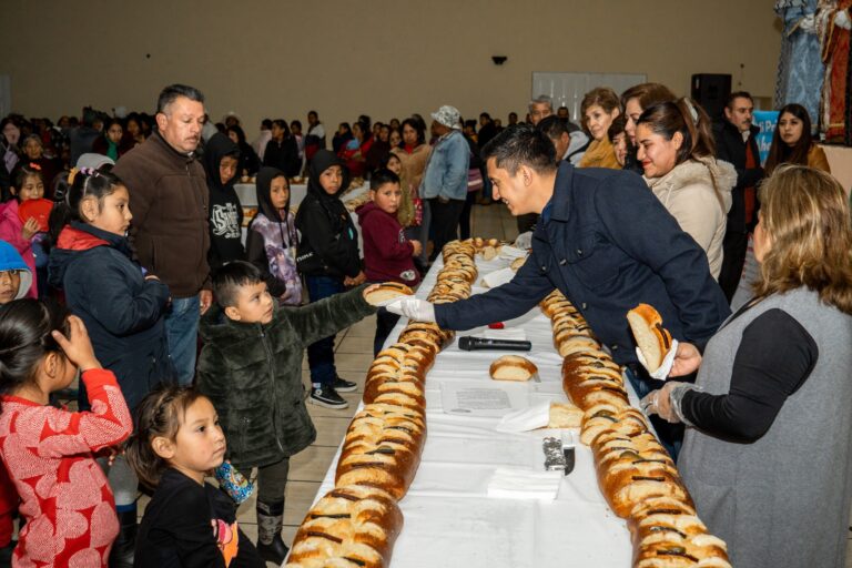 Rosca de Reyes ¡Bienvenido 2025!