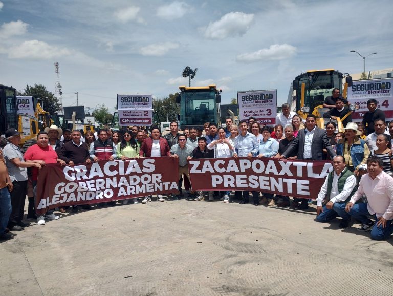 Zacapoaxtla recibe el Módulo de Maquinaria por parte del Gobernador Alejandro Armenta.