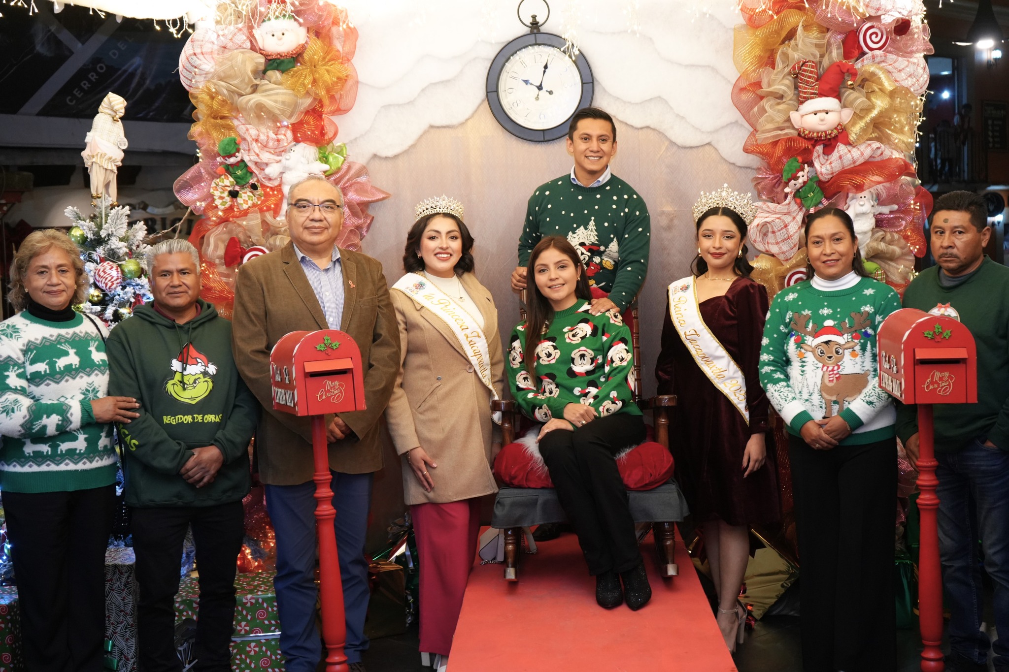 La Navidad comenzó: Villa Mágica Zacapoaxtla 2025 ya está iluminada.